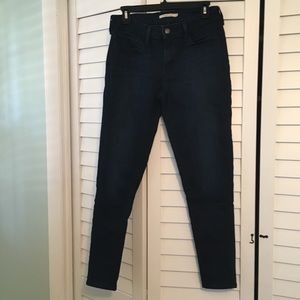 Levi’s Skinny Jeans Sz 10 dk blue